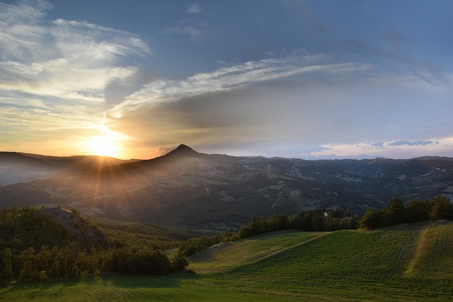 Casa di montagna in pietra con caminetto